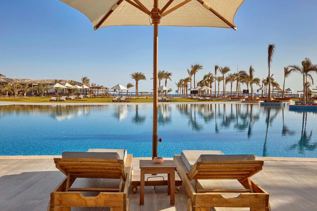 Steigenberger Resort Alaya Marsa Alam - Red Sea - Adults Friendly 16 Years Plus 코라야베이 외부 사진 The pool at the St Regis