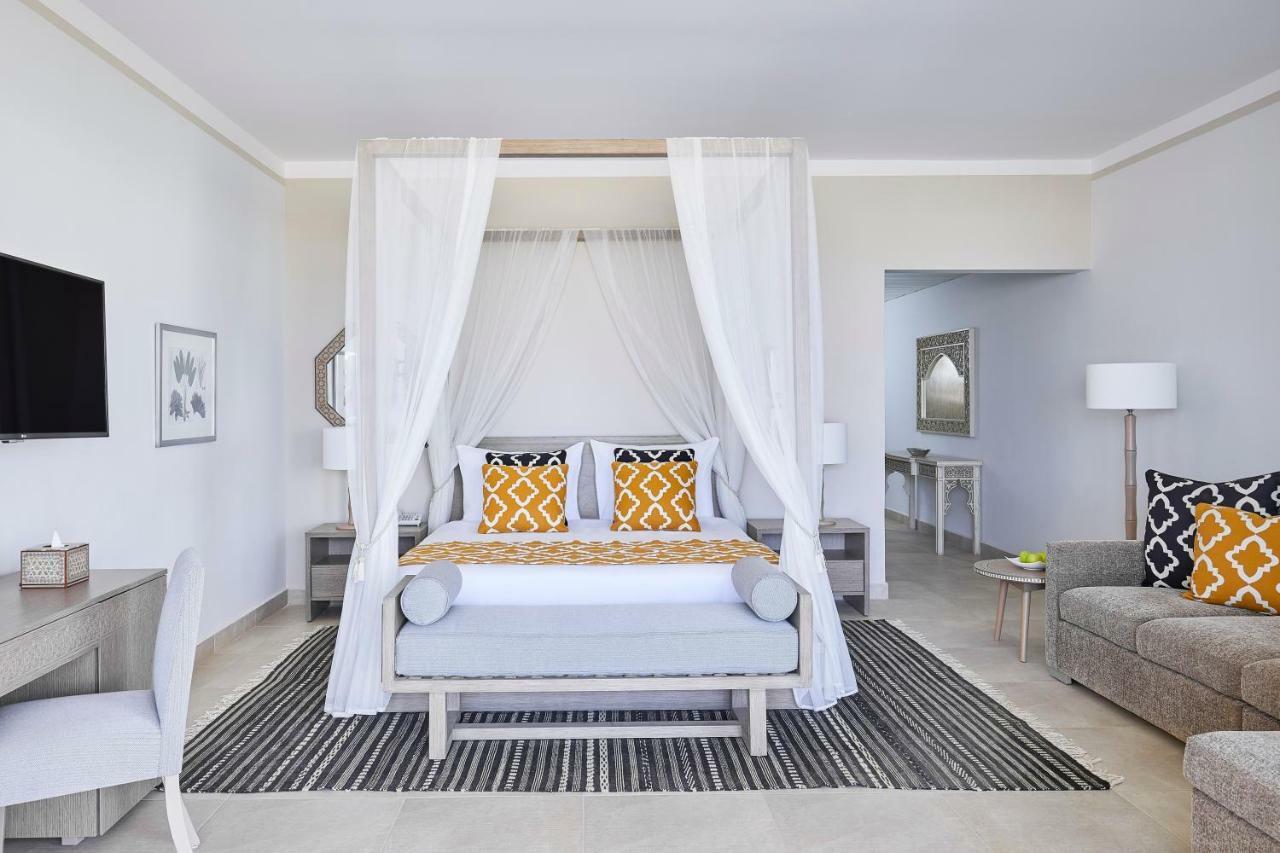 Steigenberger Resort Alaya Marsa Alam - Red Sea - Adults Friendly 16 Years Plus 코라야베이 외부 사진 A bedroom at the hotel