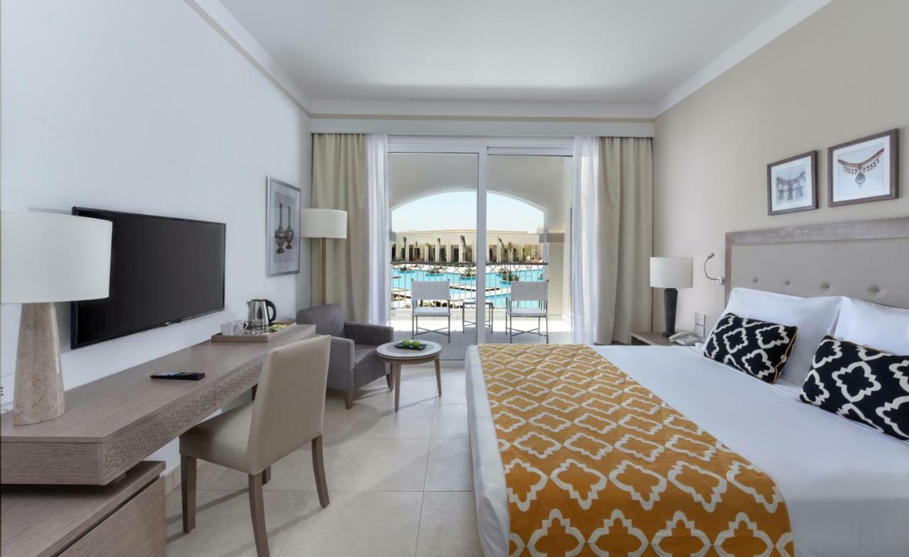 Steigenberger Resort Alaya Marsa Alam - Red Sea - Adults Friendly 16 Years Plus 코라야베이 외부 사진 A room at the hotel